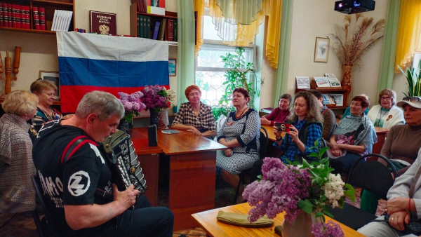 &laquo;Серебряные&raquo; волонтеры Центра социального обслуживания приняли участие в тематическом мероприятии &laquo;Кинематограф &ndash;трудные шаги к Великой Победе&raquo;