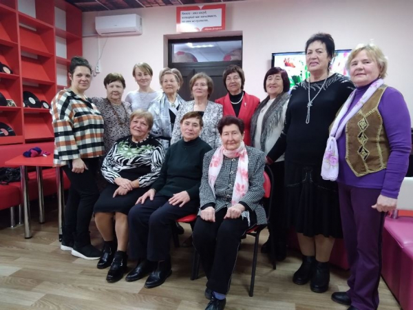 &laquo;Только с этого дня начинается в мире весна&raquo; 10 марта работниками Ленинской Центральной районной модельной библиотеки для &laquo;Серебряных&raquo; волонтеров было проведено мероприятие - весенняя мозаики &laquo;Только с этого дня начинается в мире весна&raquo;