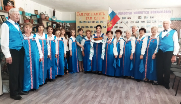 9 июня в Центре социального обслуживания Ленинского района прошла литературно-музыкальная композиция &laquo;Вместе мы большая сила, вместе мы страна Россия!